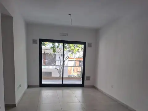 Mercedes 2500, Piso 4