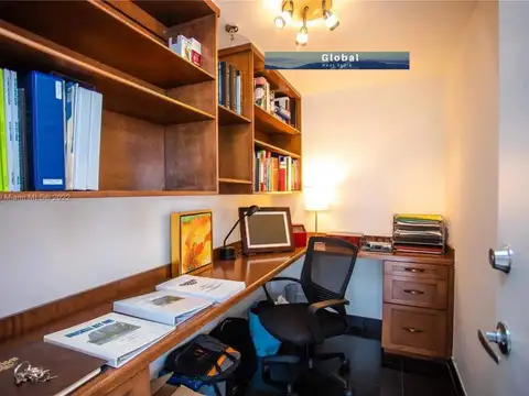 Departamento en Venta con 2 cocheras