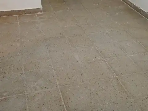 Departamento en Alquiler en Alberdi, $ 680.000