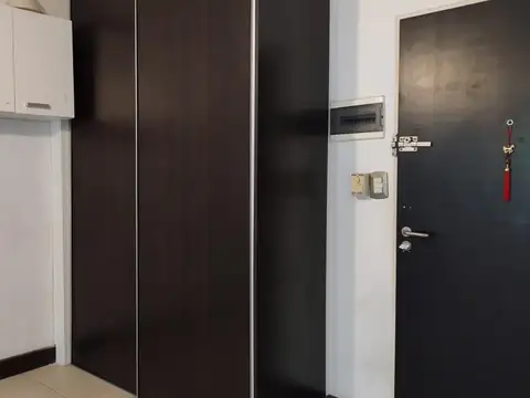 Departamento 1 ambiente al frente con balcón en Villa Pueyrredon