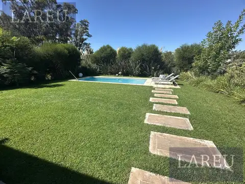 Casa en Venta en Pilar del Este - Santa Elena, USD 270.000