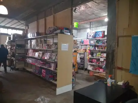 GALPON SALIDA A 2 CALLES SOBRE RUTA 4