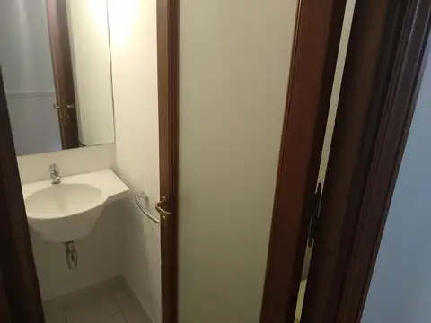 Oficina en Alquiler 100 años