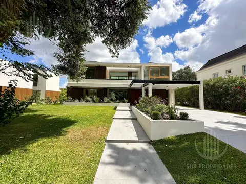 Casa en Venta de 4 dormitorios