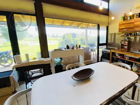 Casa 2 ambientes con 1 baño