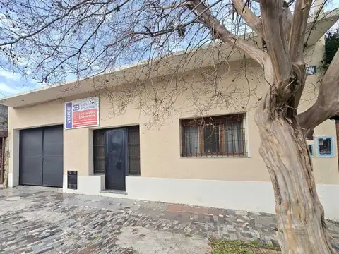 Casa  en Venta en Villa Bosch.