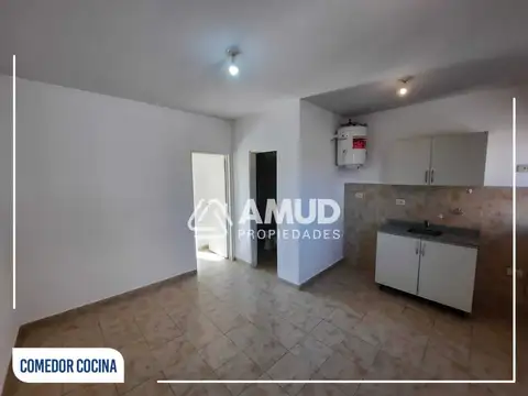 Departamento en Alquiler en Monseñor De Carlo, $ 380.000