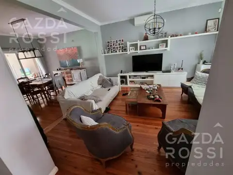 Casa en Venta en Adrogue, USD 370.000