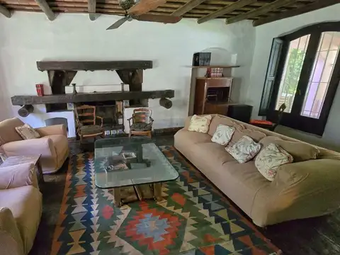 Casa en Alquiler al Oeste