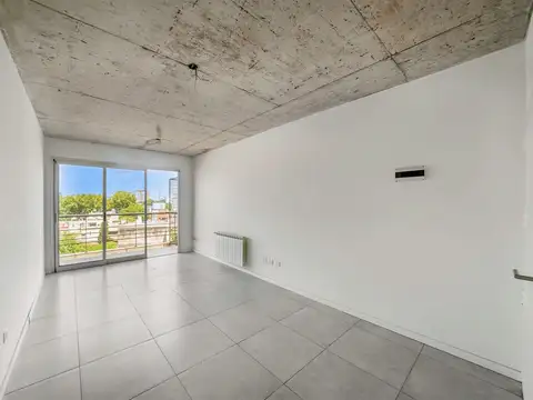 Dos ambientes con cochera y baulera a estrenar en venta en Liniers