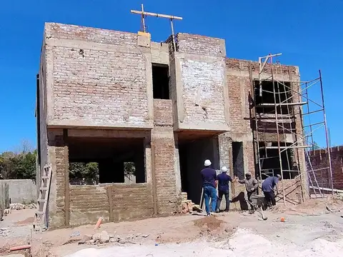 Álzaga y Liniers s/n 100