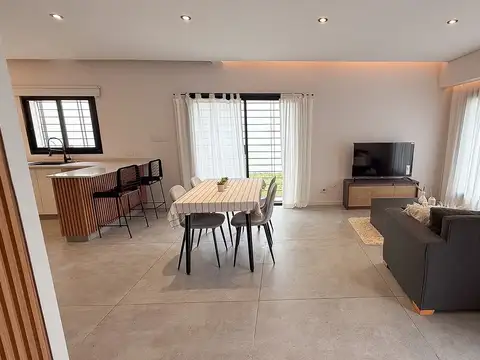 Casa 3 ambientes con 1 baño