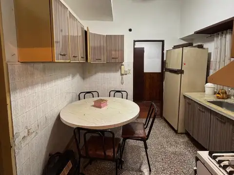 Depto Tipo Casa en Venta 50 años