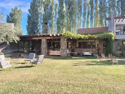 Casa en Alquiler en Lujan De Cuyo, USD 2.200