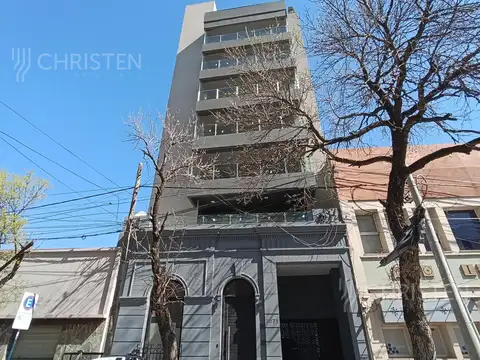 PISO EN ALQUILER CON COCHERA - ZONA CONSTITUYENTES