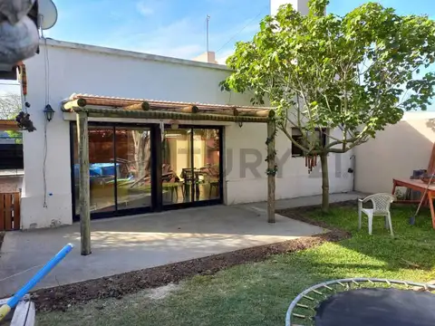 CASA 3 DORMITORIO EN VENTA EN LA PLATA
