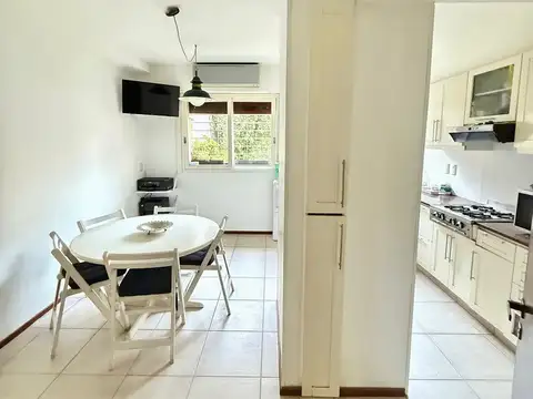 Casa 7 ambientes con 3 baños