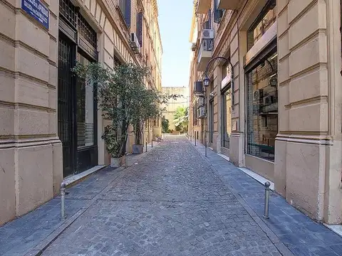 Local en Venta en San Nicolás, USD 275.000