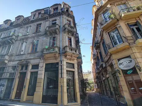 Bartolomé Mitre 1500