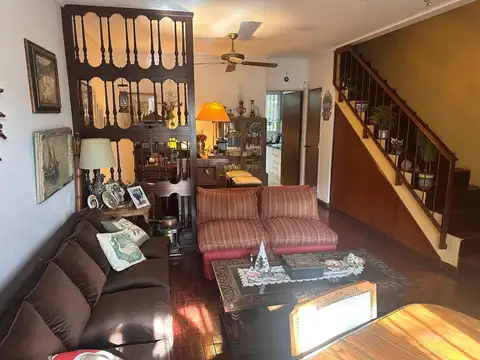 Depto Tipo Casa en Venta de 5 ambientes