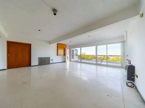 VENTA CASA A RECICLAR EN ALBERDI BARRANCA
