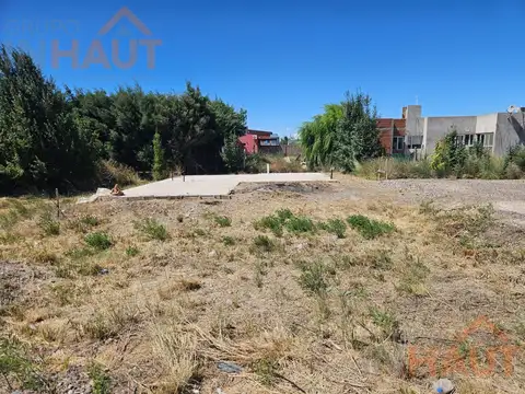 Terreno en Venta 20  mts Fondo