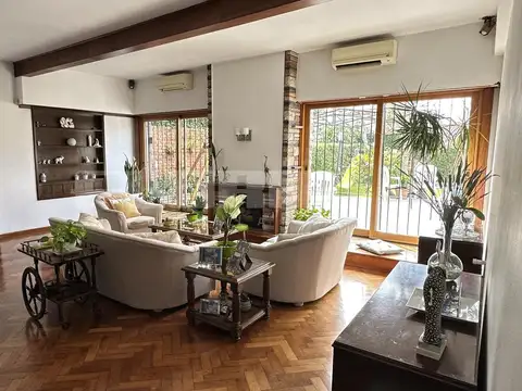 Casa en Venta en Olivos Maipu/Uzal, USD 470.000