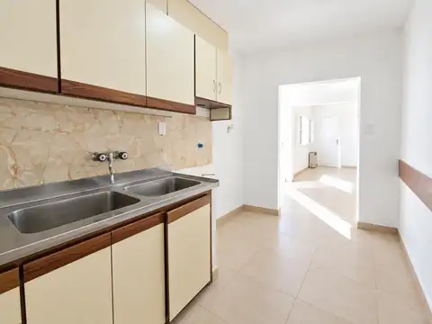 Casa en venta 3 ambientes con garage y patio - Las Avenidas