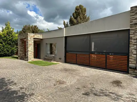 Casa 3 ambientes con 3 baños