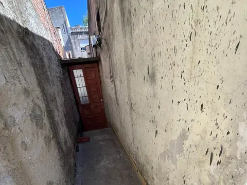 Depto Tipo Casa 2 ambientes con 1 baño