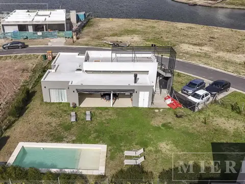 Casa en Alquiler en Belen de Escobar, USD 1.250