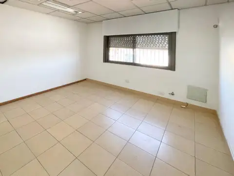 Oficina en Alquiler al Oeste
