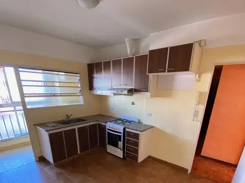 Departamento 3 ambientes con 2 baños