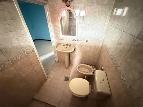 Casa 3 ambientes con 1 baño