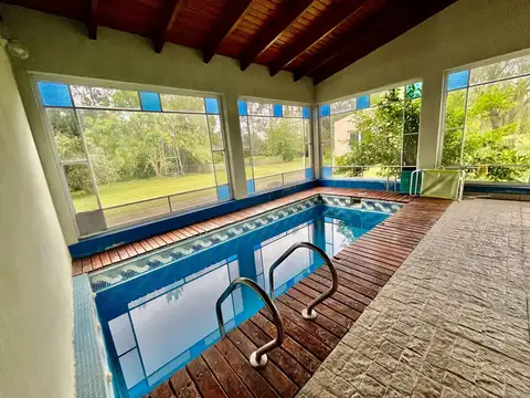 VENTA CASA 6 AMBIENTES EN SANTA MATILDE LUJAN 2 PILETAS Y PARRILLA