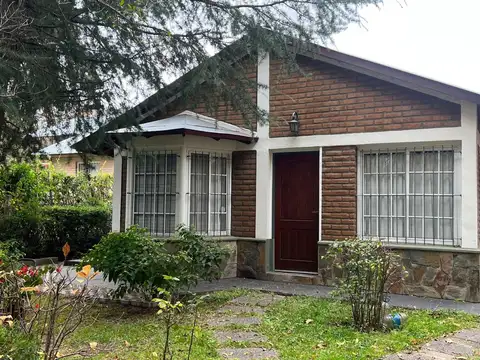 SE ALQUILA CASA EN LAS CHACRAS