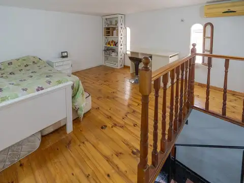 Depto Tipo Casa 4 ambientes con 2 baños