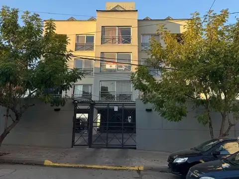 Departamento Dúplex  en Alquiler en Zarate Centro, Zárate, G.B.A. Zona Norte