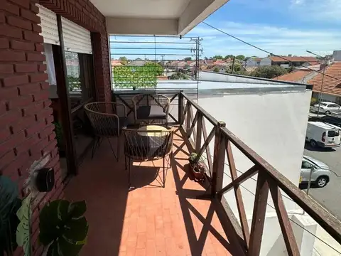 Derqui 900, Piso 2