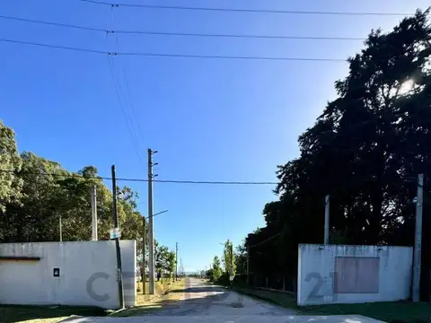LOTE EN VENTA BARRIO LAS CALANDRIAS