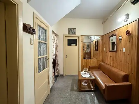 Depto Tipo Casa en Venta en Villa Adelina, USD 140.000