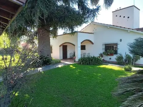 VENTA CASA 6 AMBIENTES JARDIN DEL VISO PILAR