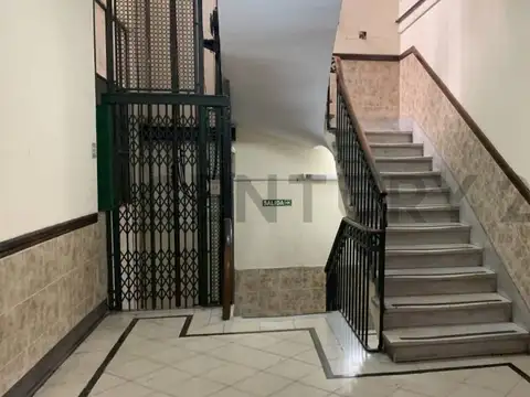 Florida 200, Piso 1