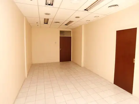 Oficina en Alquiler en Barrio Norte, $ 900.000