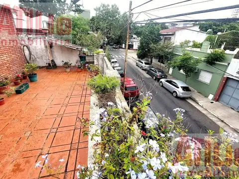 Depto Tipo Casa en Venta en Saavedra, USD 155.000