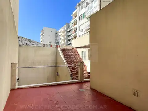 Doctor Nicolás Repetto 300