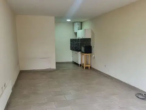 Lisandro De La Torre 2800, Piso PB