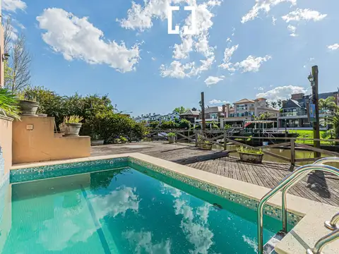 VENTA CASA EN SAN FERNANDO MARINA DEL SOL