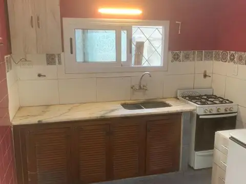Casa 3 ambientes con 2 baños