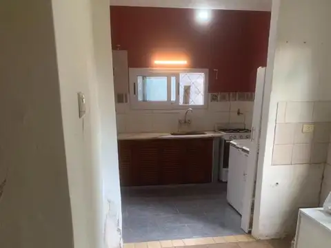 Casa en Alquiler con 1 cochera